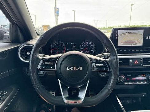 Used 2023 Kia Forte GT-Line w/ GT-Line Premium Package FWD image 5