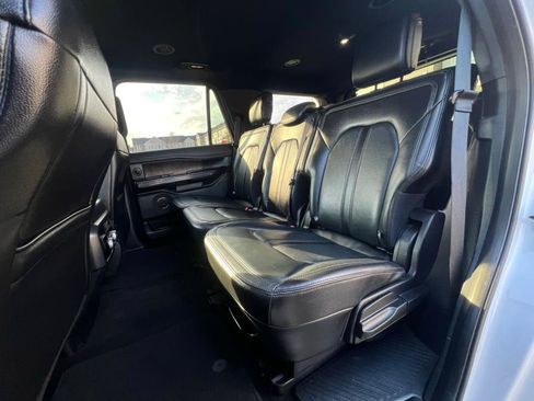 Used 2020 Ford Expedition Limited image 17