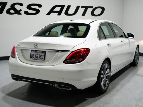 Used 2018 Mercedes-Benz C 300 Sedan image 8