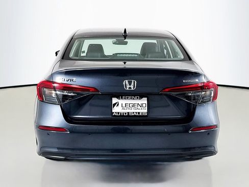 Used 2023 Honda Civic Touring image 8