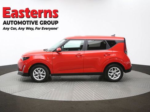 Used 2024 Kia Soul LX w/ Option Group 015 FWD image 59