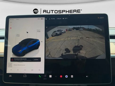 Used 2023 Tesla Model Y Performance AWD/4WD image 38