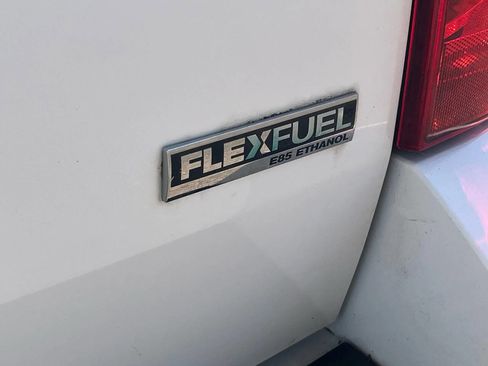 Used 2012 Chevrolet Suburban LT image 11