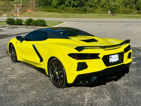 Used 2023 Chevrolet Corvette Stingray Premium Conv RWD image 4