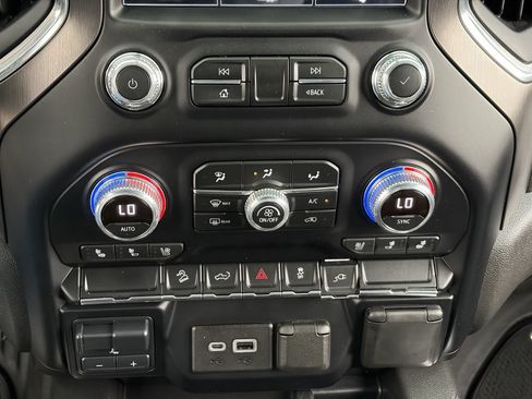 Certified 2021 GMC Sierra 1500 AT4 w/ AT4 Preferred Package AWD/4WD image 30