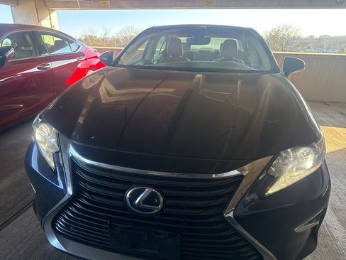 Used 2016 Lexus ES 300h image 2