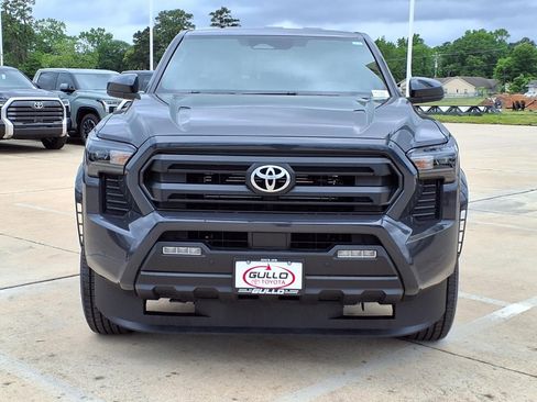 Certified 2025 Toyota Tacoma SR5 w/ SR5 Upgrade Package image 4