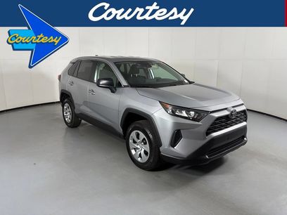 Used 2022 Toyota RAV4 LE w/ Carpet Mat Package (TMS)