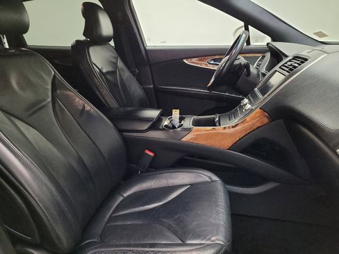 Used 2016 Lincoln MKX Select w/ Select Plus Package image 21