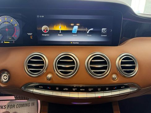 Used 2018 Mercedes-Benz S 560 4MATIC Coupe w/ AMG Line image 43