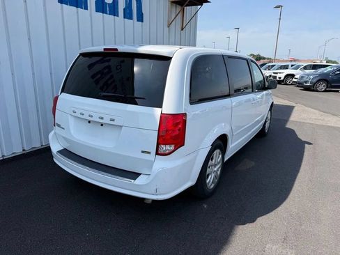 Used 2017 Dodge Grand Caravan SE FWD image 8