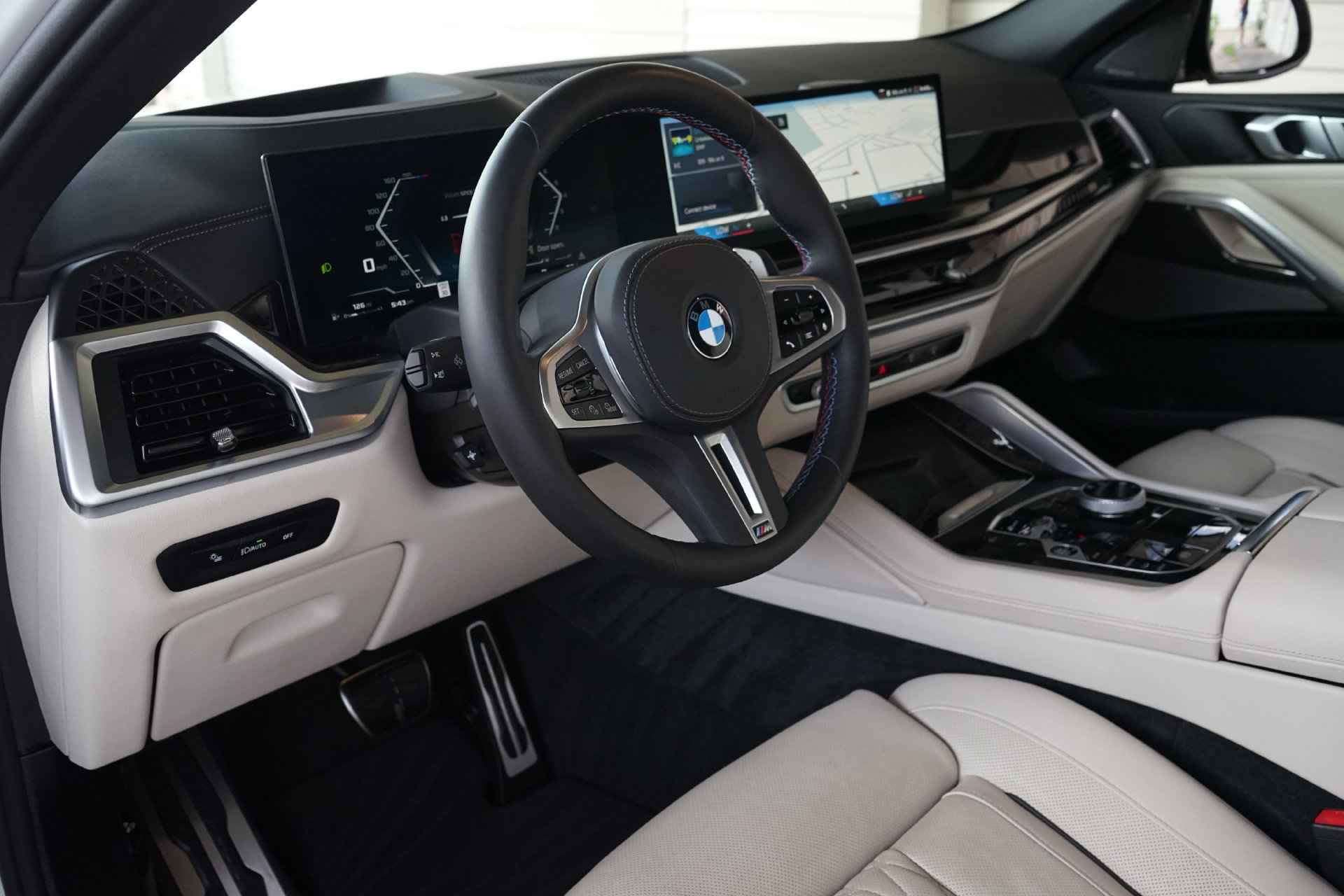 Used 2026 BMW X6 M60i AWD/4WD image 2