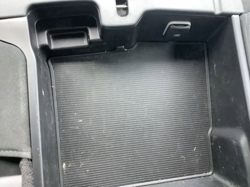 Used 2024 RAM 3500 Tradesman w/ Chrome Appearance Group image 27