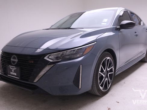 Used 2024 Nissan Sentra SR image 1