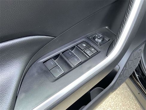 Used 2024 Toyota RAV4 XLE image 18