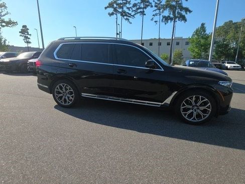 Used 2022 BMW X7 xDrive40i w/ Executive Package image 10