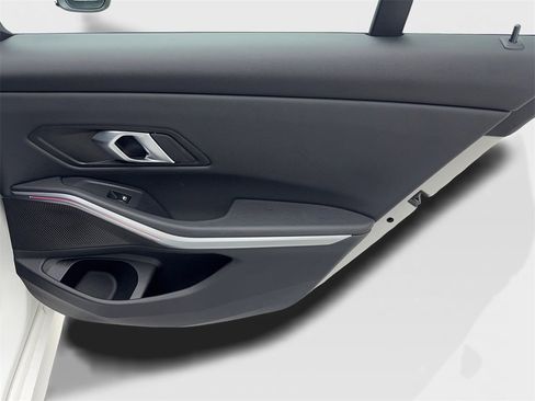 Used 2025 BMW 330i Sedan image 42