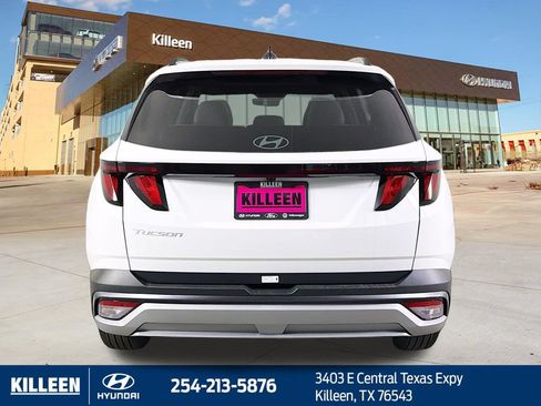 Used 2026 Hyundai Tucson SEL FWD image 8