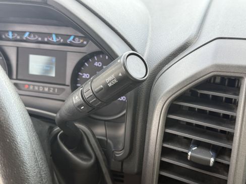 Used 2021 Chevrolet Silverado 1500 Custom RWD image 22