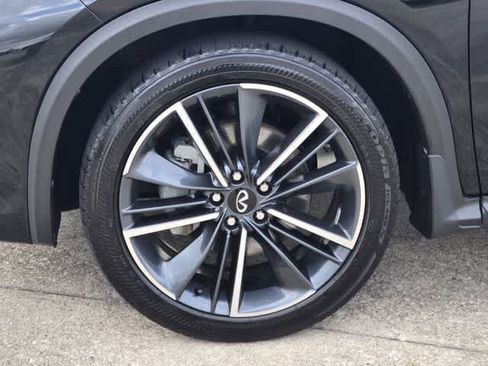 Certified 2025 INFINITI QX50 Sport image 8