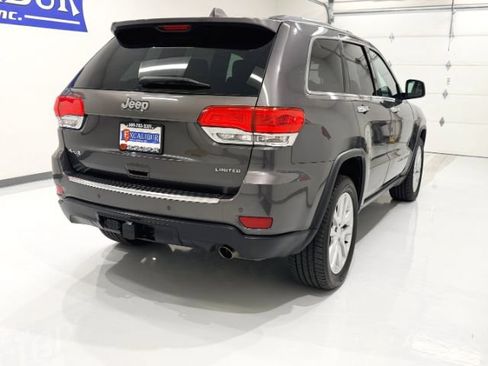Used 2017 Jeep Grand Cherokee Limited w/ Luxury Group II AWD/4WD image 8