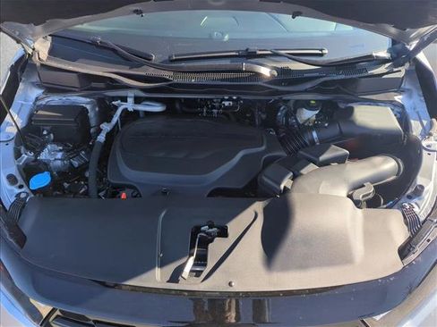 New 2026 Honda Odyssey Touring image 24