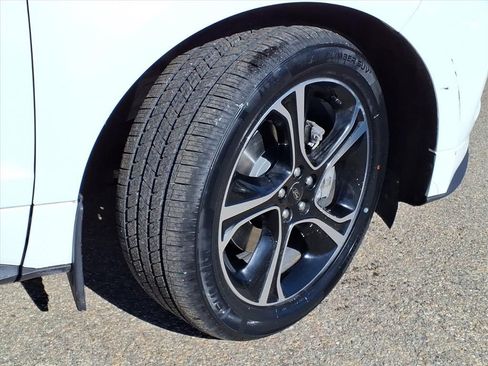 Used 2020 Ford Edge ST w/ Cold Weather Package image 6