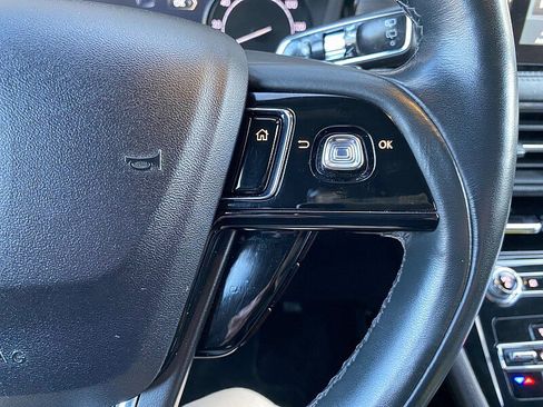 Used 2022 Lincoln Corsair AWD w/ Premium Package image 51