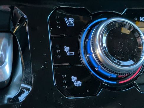 New 2026 GMC Sierra 2500 AT4 w/ AT4 Premium Plus Package image 27