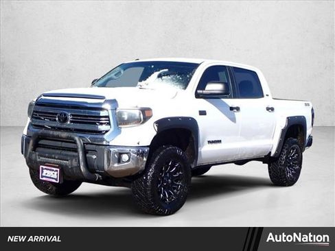 Used 2017 Toyota Tundra SR5 image 1
