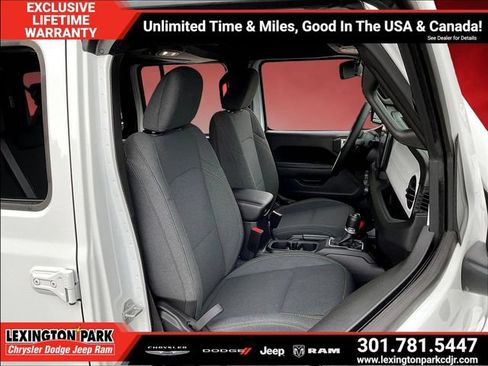 Used 2025 Jeep Wrangler Unlimited Sport AWD/4WD image 28