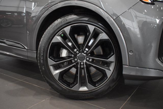 Used 2026 Audi Q7 3.0T Premium Plus w/ Premium Plus Package AWD/4WD image 2