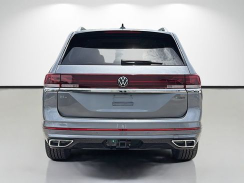 Used 2024 Volkswagen Atlas SEL Premium R-Line AWD/4WD image 4