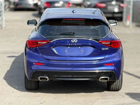 Used 2017 INFINITI QX30 FWD image 15