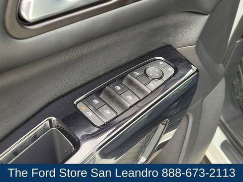 Used 2022 Nissan Pathfinder SV FWD image 20