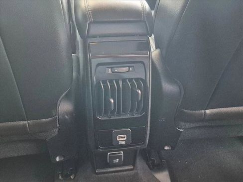 Used 2022 Jeep Compass Limited AWD/4WD image 16