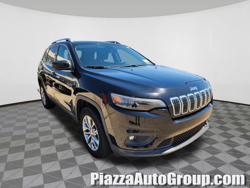 Used 2019 Jeep Cherokee Latitude Plus w/ Comfort/Convenience Group AWD/4WD image 1