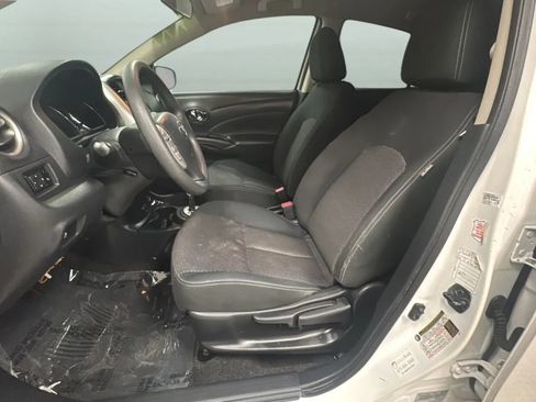 Used 2017 Nissan Versa SV FWD image 31