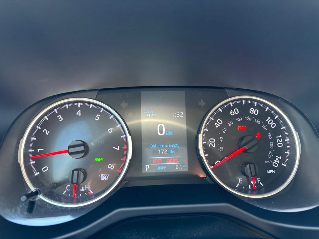 Used 2021 Toyota RAV4 XLE Premium FWD image 20