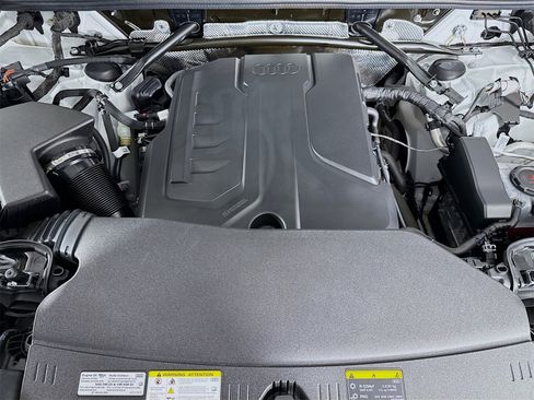 Certified 2025 Audi Q5 Premium Plus w/ Premium Plus image 31