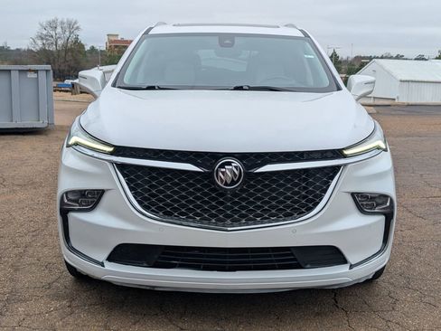 Used 2022 Buick Enclave Avenir w/ Avenir Technology Package image 2
