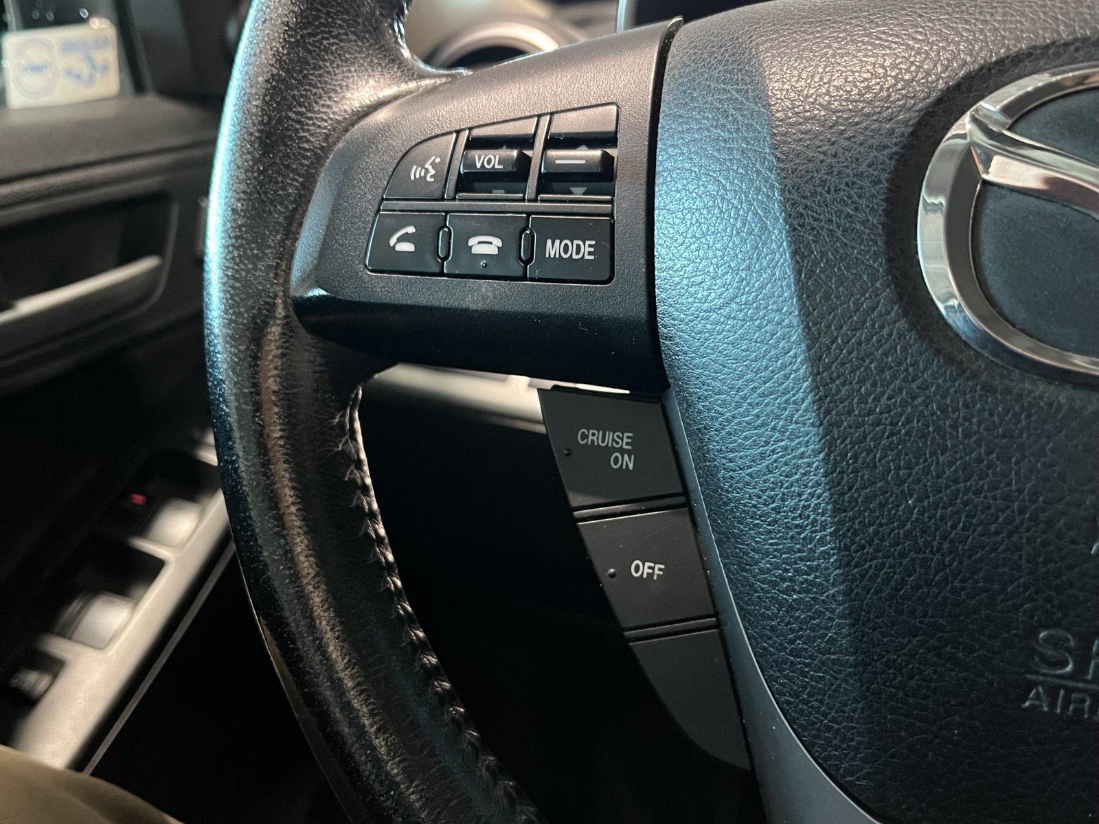 Used 2013 MAZDA MAZDA3 i Touring FWD image 28