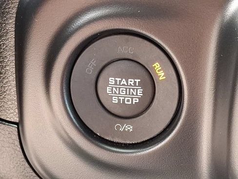 Used 2023 Jeep Wrangler Unlimited Rubicon 4xe AWD/4WD image 25