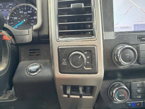 Used 2020 Ford F350 Lariat w/ Lariat Ultimate Package AWD/4WD image 20