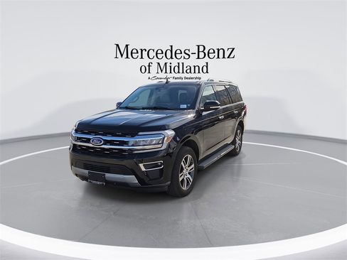 Used 2024 Ford Expedition Limited image 4