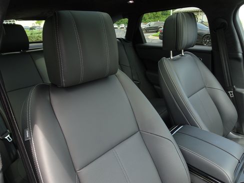 Used 2026 Land Rover Range Rover Velar Autobiography AWD/4WD image 27