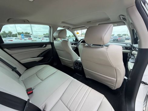 Used 2021 Honda Accord Touring image 27