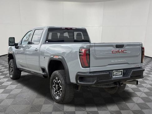 Used 2024 GMC Sierra 2500 AT4X AWD/4WD image 8