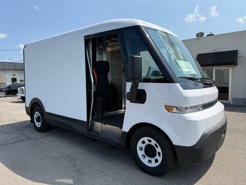 Used 2024 Chevrolet Brightdrop 400 w/ Commercial Equipment Package AWD/4WD image 10