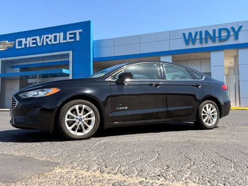 Used 2019 Ford Fusion SE image 8